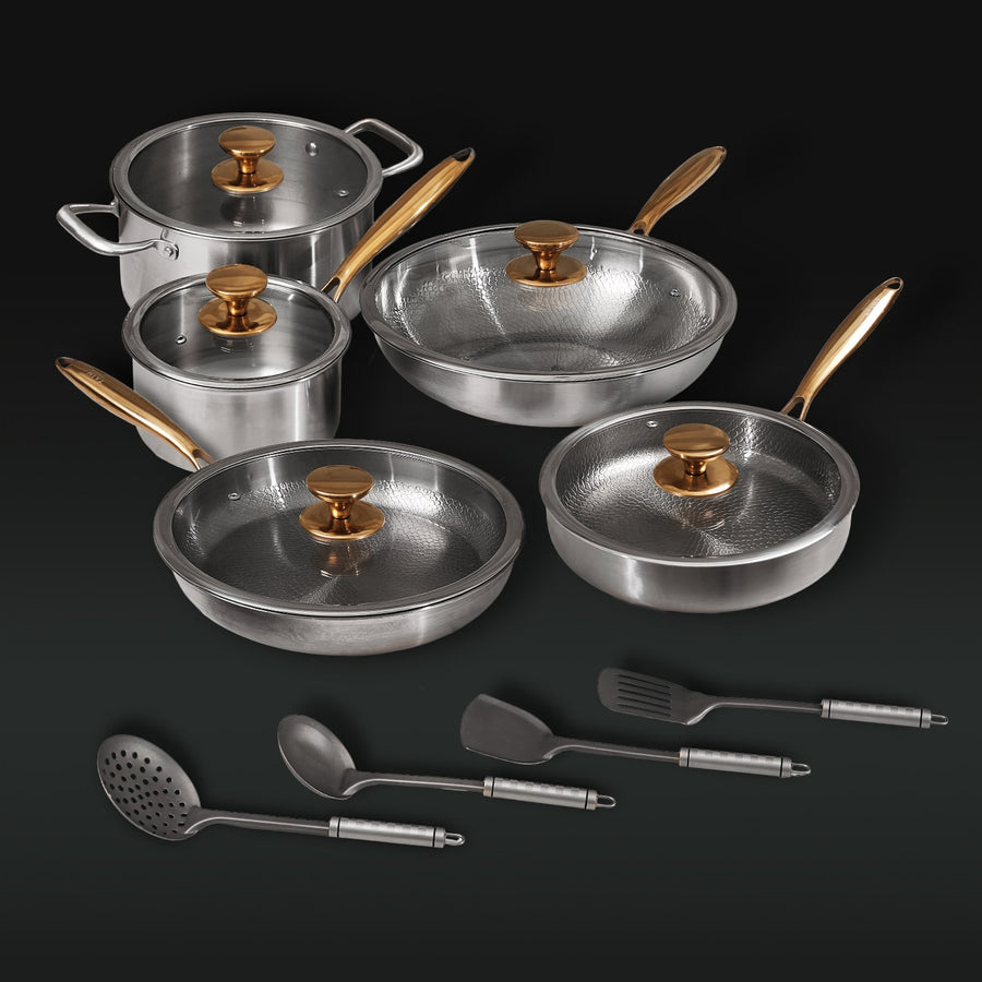Titanium cookware set